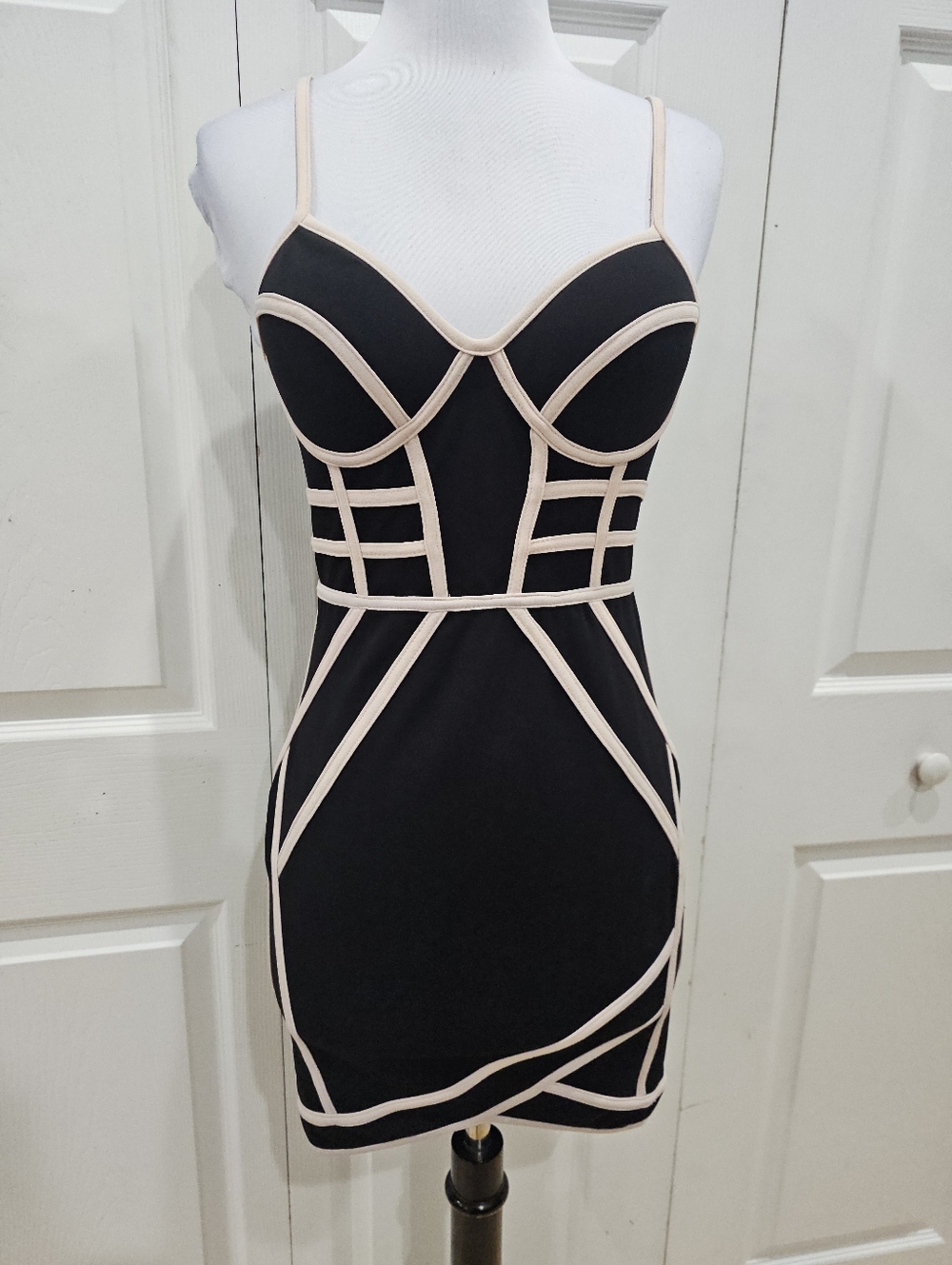 Forever 21 Black Strappy Design Cocktail Party Corset Bodycon Mini Dress XS S